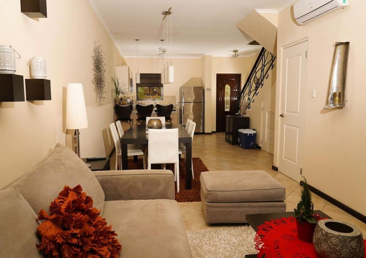 Spectacular House In Gold Coast Βίλα Παλμ Μπιτς Εξωτερικό φωτογραφία
